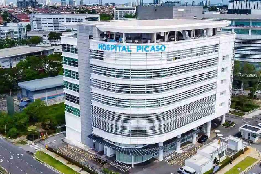 Tampak Bangunan Luar Hospital Picaso