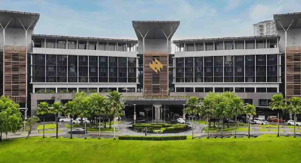 Tampak Luar Prince Court Medical Centre