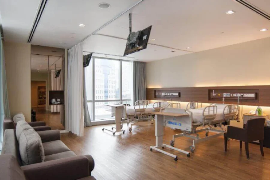 Kamar Pasien di Beverly Wilshire Medical Centre
