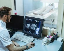 Mengenal MRI (Magnetic Resonance Imaging) - Prosedur hingga Manfaatnya