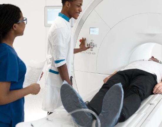 Proses MRI, Persiapan, dan Cara Memahami Hasil Scannya