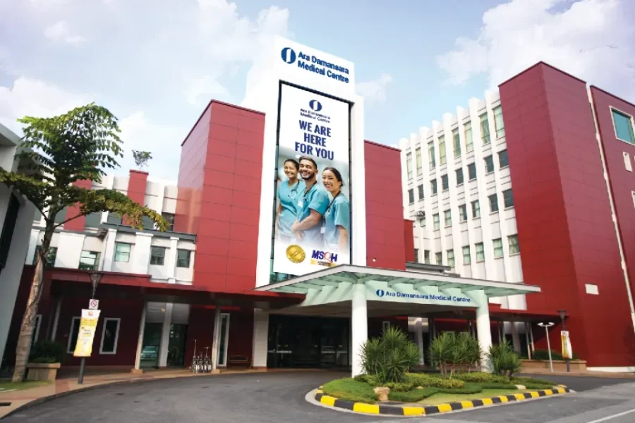 Tampak Luar Ara Damansara Medical Centre