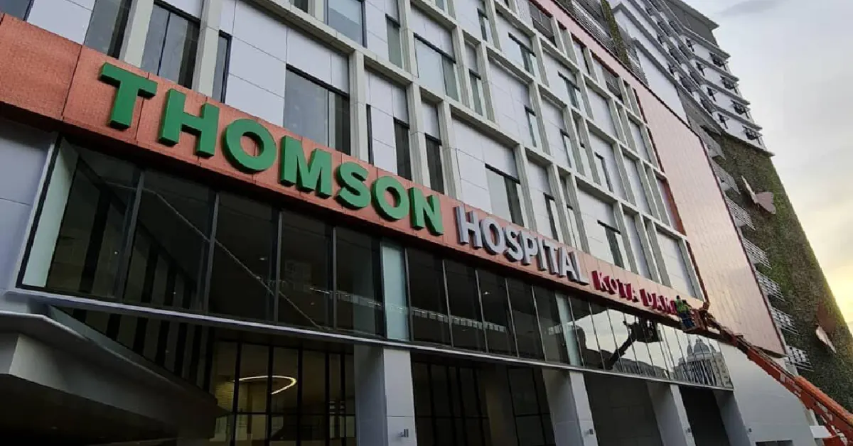 Tampak Luar Thomson Hospital