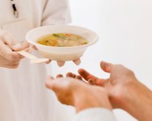 Ini Jenis Makanan Setelah Kolonoskopi yang Aman Dikonsumsi