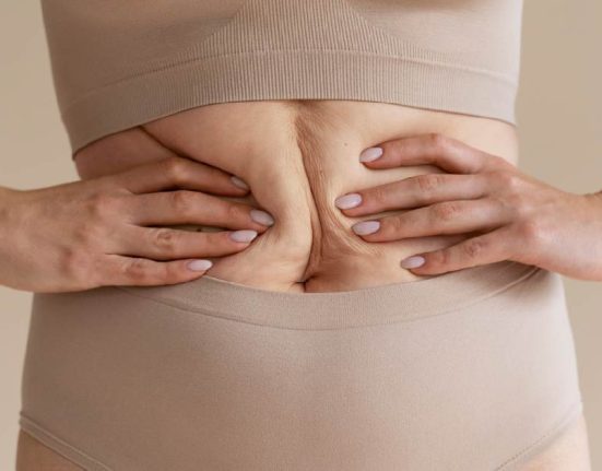 Ini Perhitungan Biaya Tummy Tuck di Indonesia