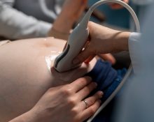 8 Tips Bayi Tabung Berhasil hingga Persalinan