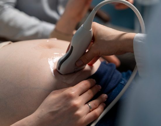 8 Tips Bayi Tabung Berhasil hingga Persalinan