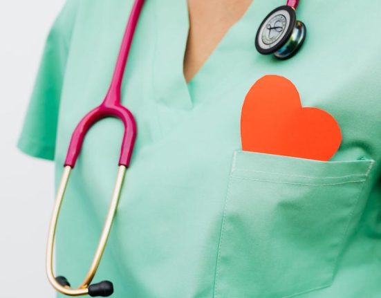 Dokter Spesialis Jantung Rekanan AIA di Mount Elizabeth Medical Centre Singapura