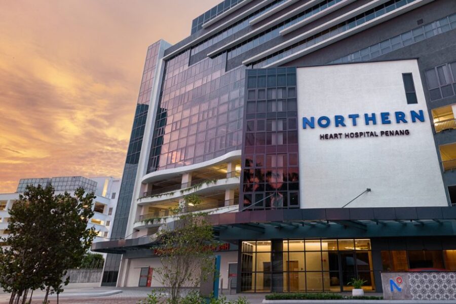 Tampilan Luar Northern Heart Hospital di Penang
