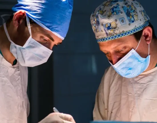 Kiat Memilih Dokter Spesialis Usus Buntu di Singapura dan Rekomendasinya