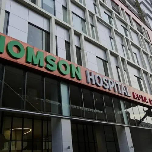 Tampak Luar Thomson Hospital